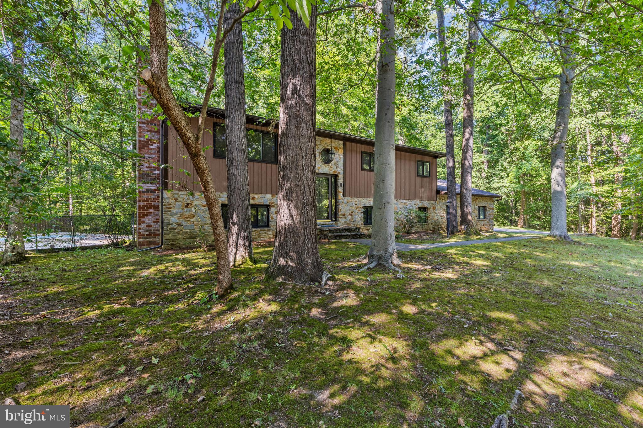 1282 LAVALL DRIVE