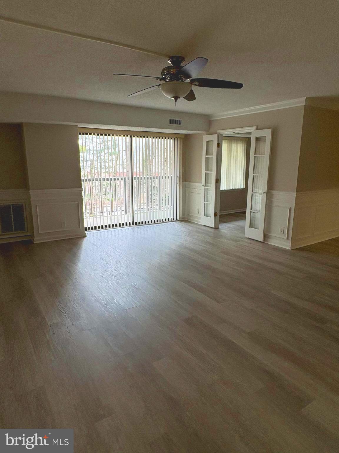 3800 POWELL LANE 302