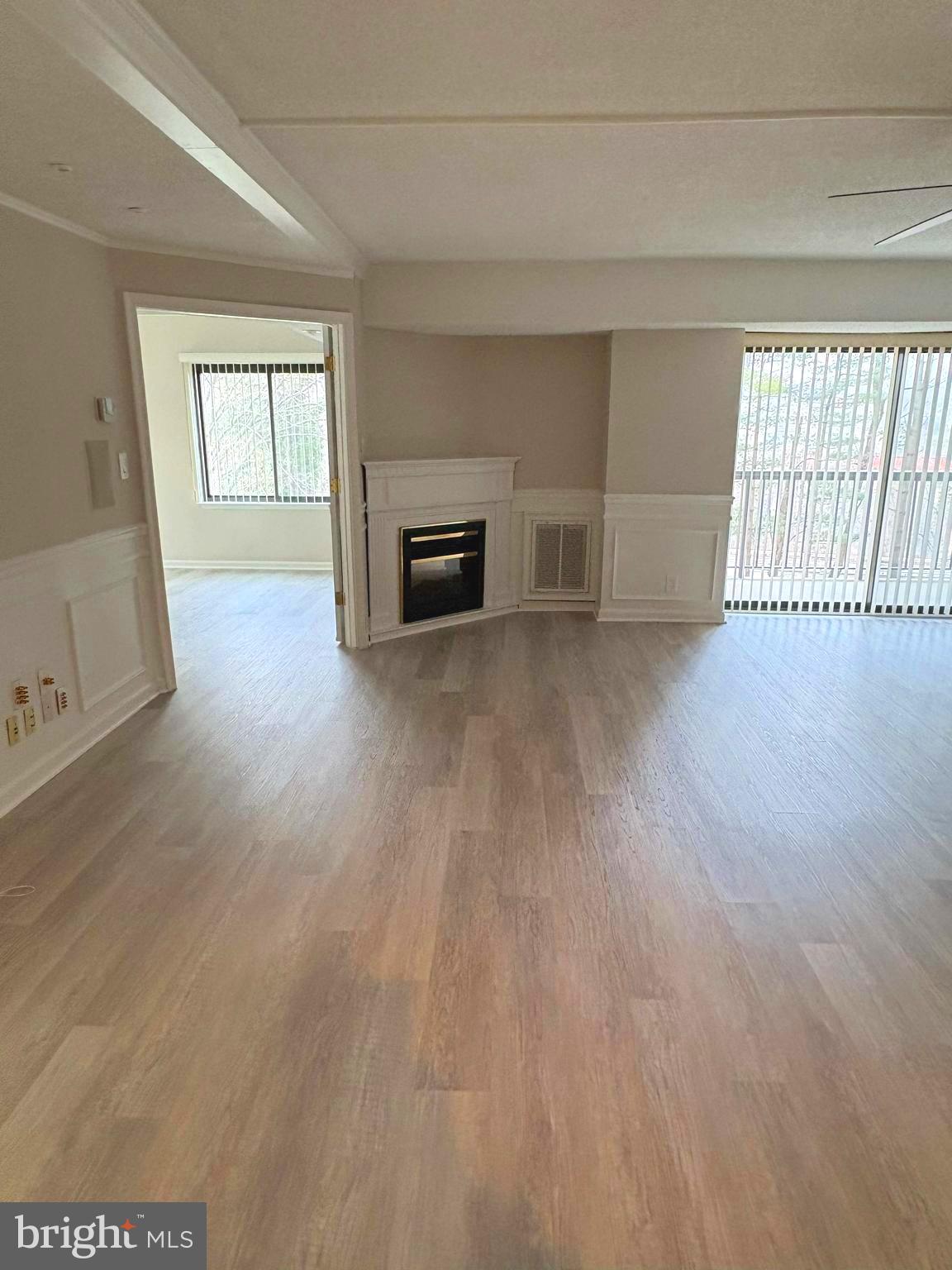 3800 POWELL LANE 302