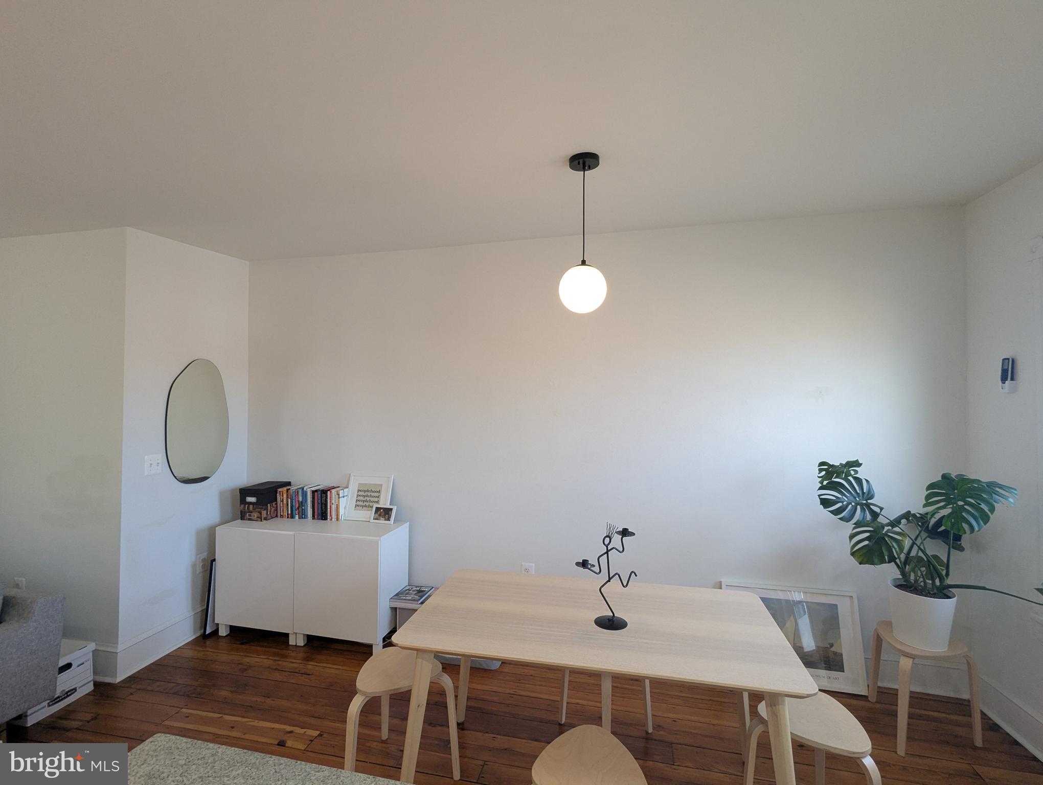 2728 W GIRARD AVENUE 3