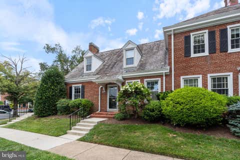 Photo of 4608 36th Street S, ARLINGTON, VA 22206 (MLS # VAAR2075354)