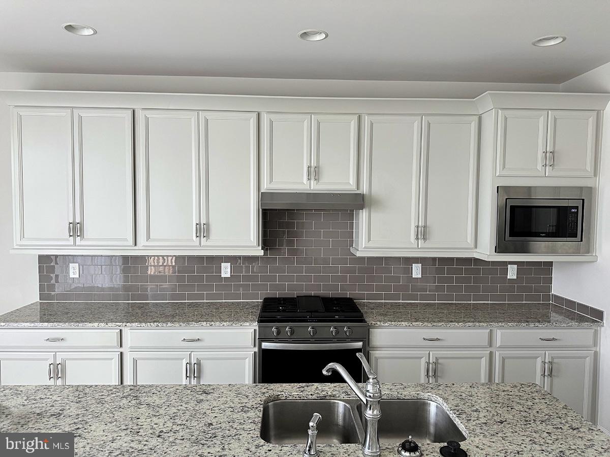 RIVERBEND - Residential