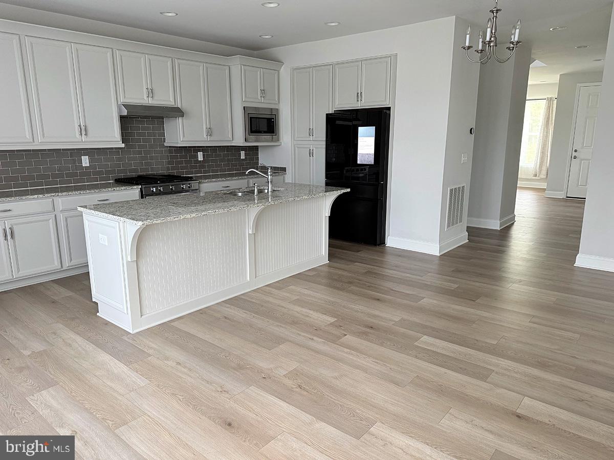 RIVERBEND - Residential