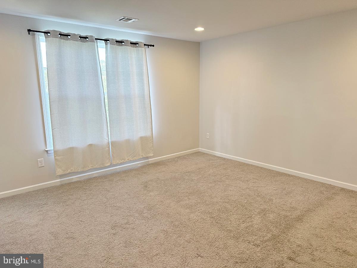 RIVERBEND - Residential