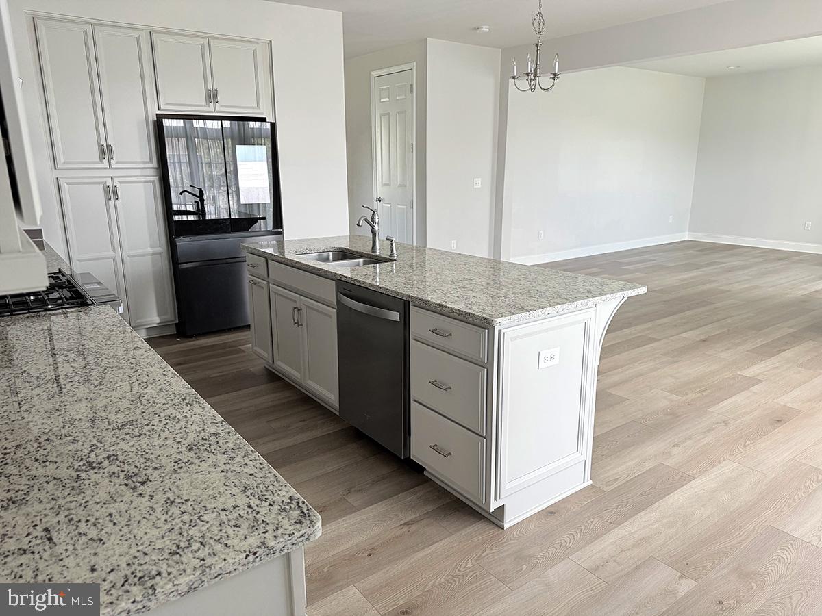 RIVERBEND - Residential