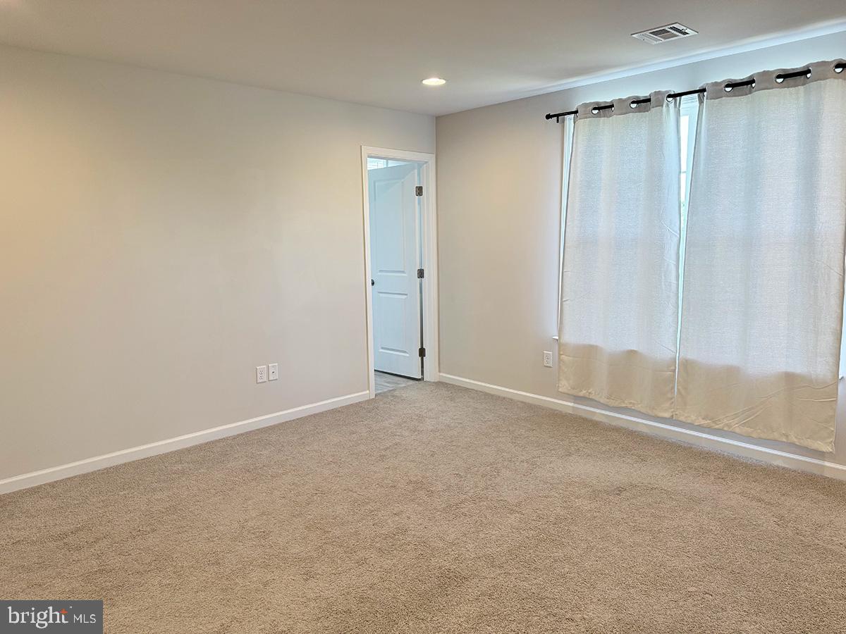 RIVERBEND - Residential