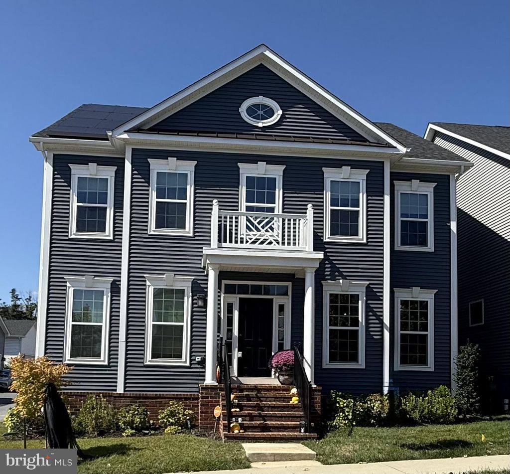 Photo of 22000 Moorhen Street, CLARKSBURG, MD 20871 (MLS # MDMC2201078)