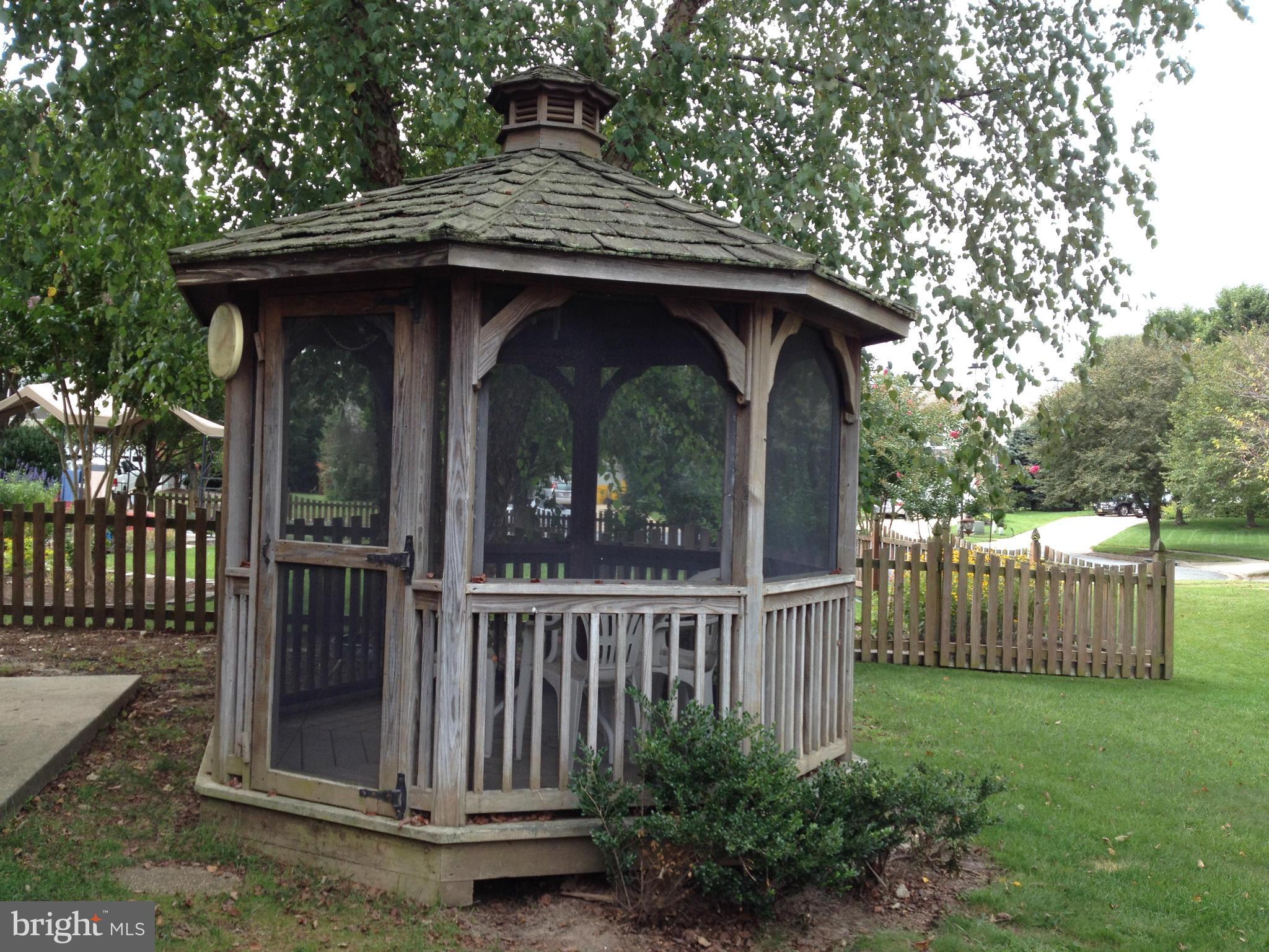 CHAPMAN FARM AT CROFTON - Residential Lease