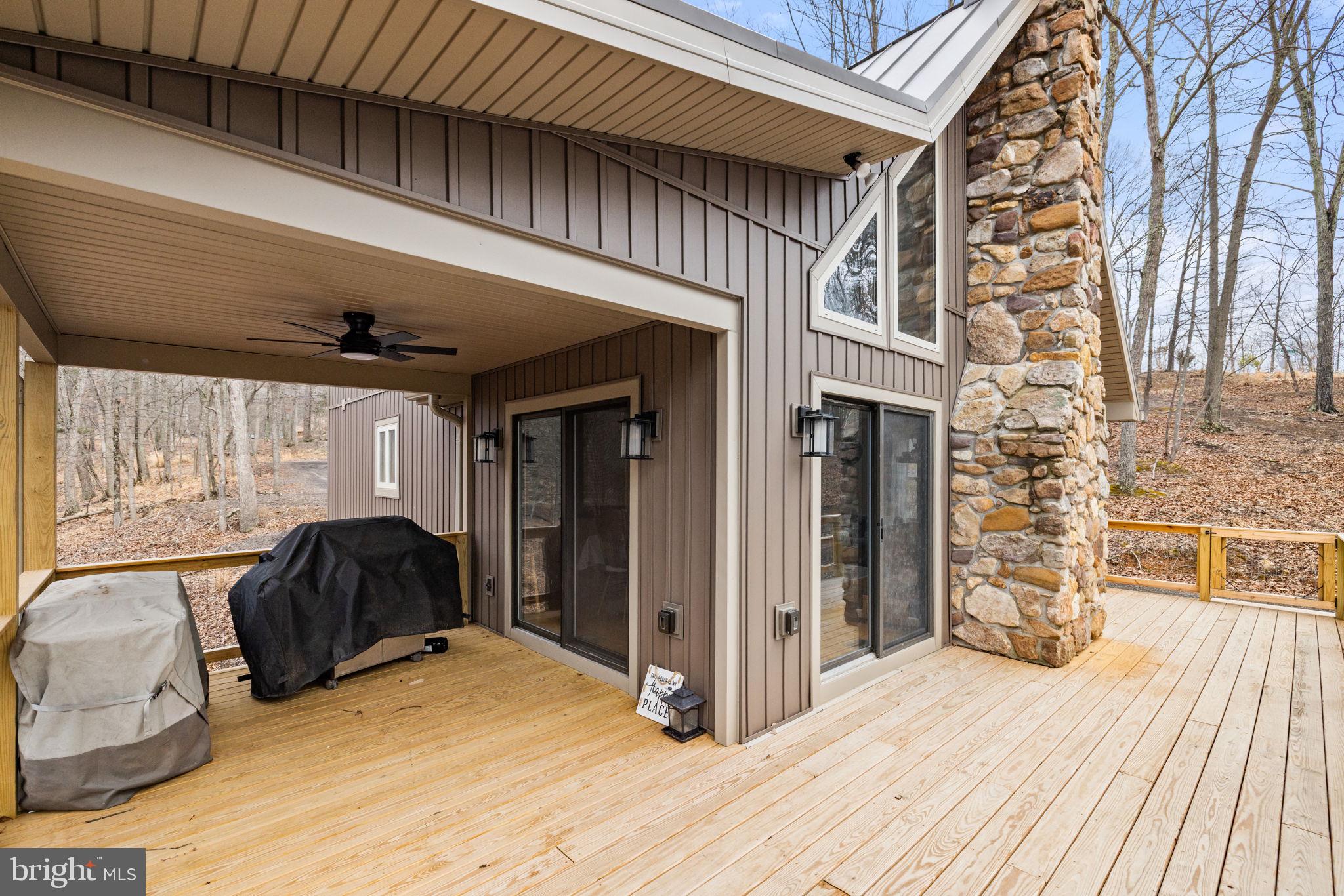 THE CROSSING AT GREAT CACAPON - Residential