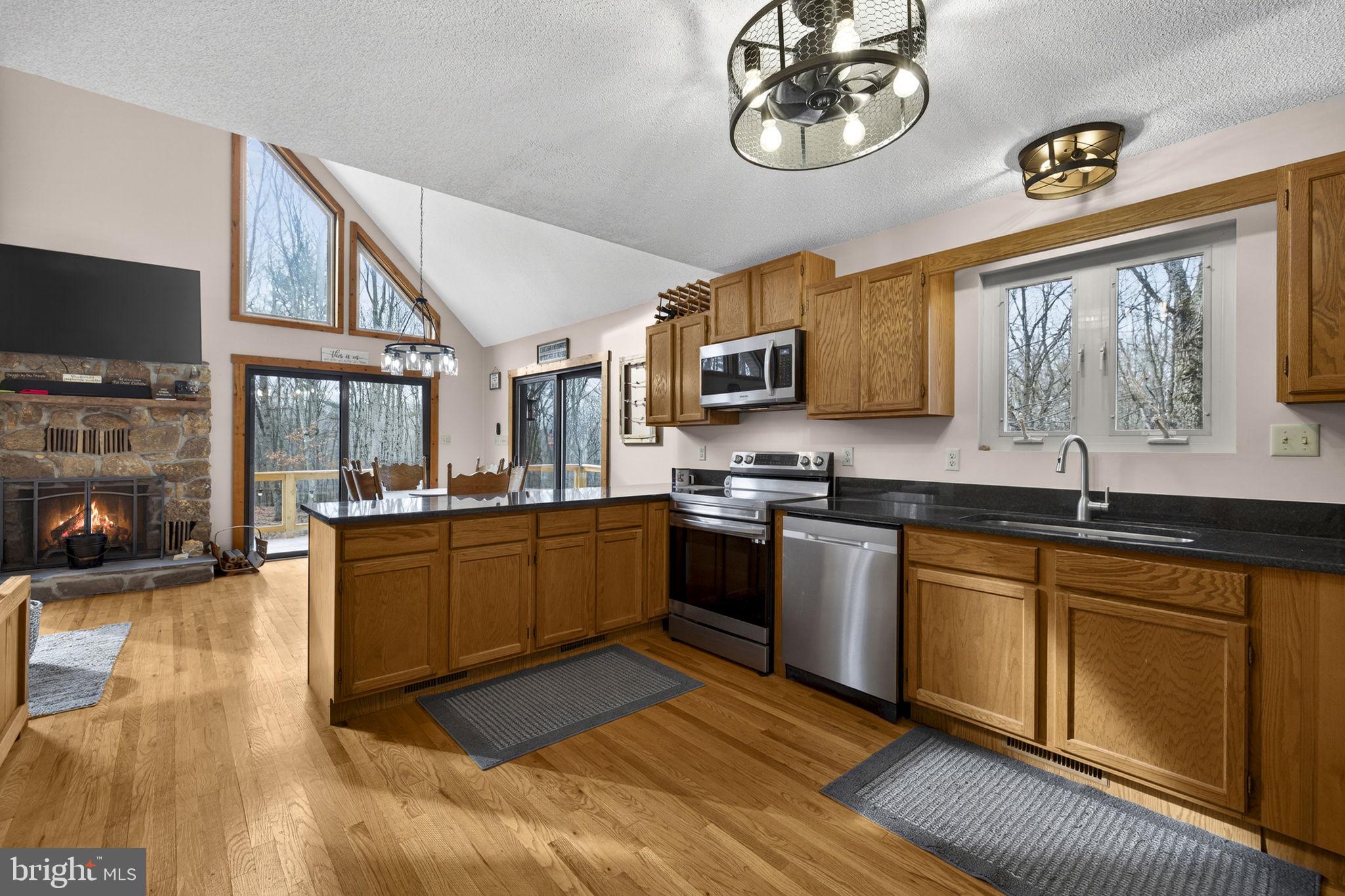 THE CROSSING AT GREAT CACAPON - Residential