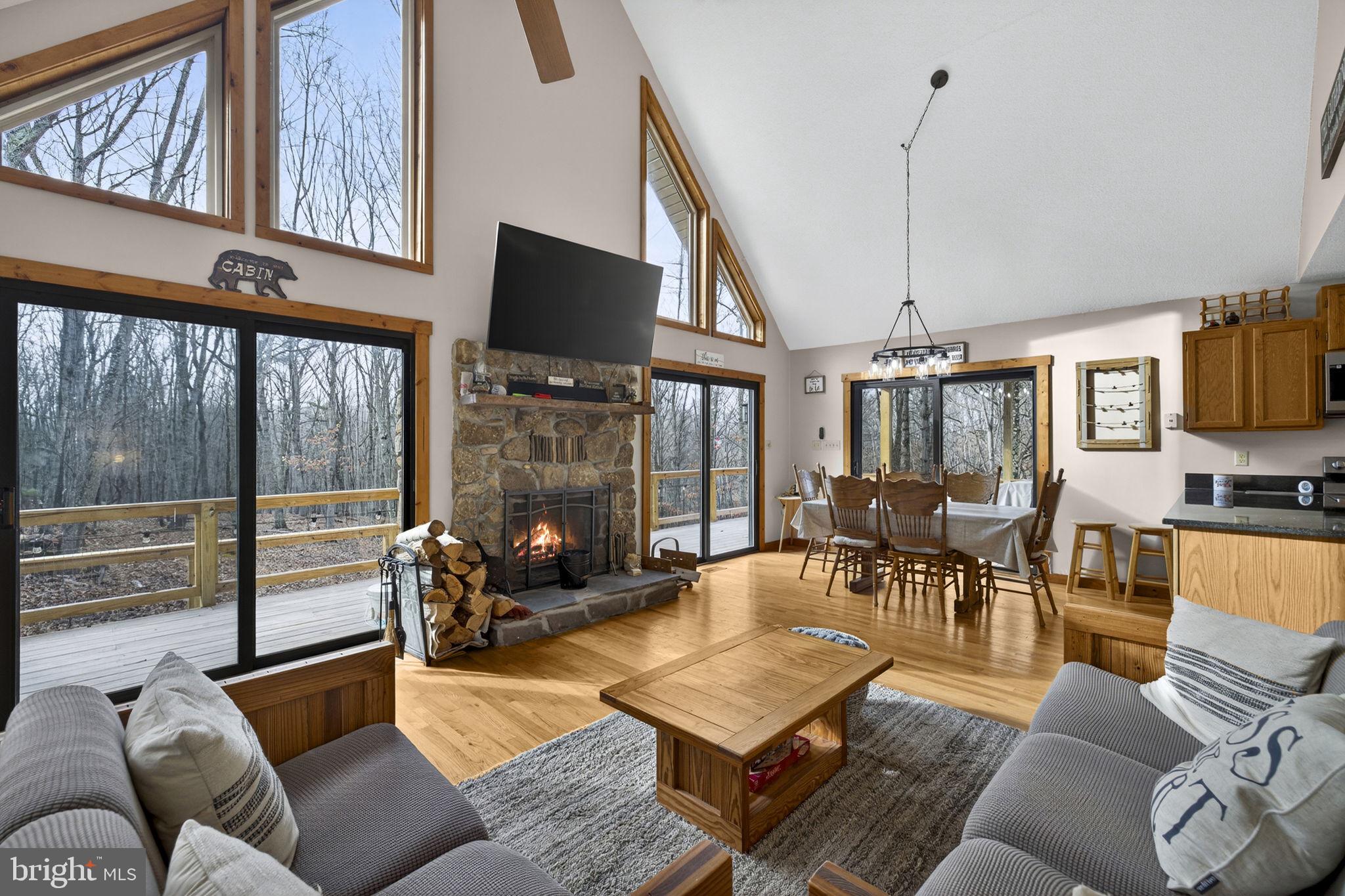 THE CROSSING AT GREAT CACAPON - Residential