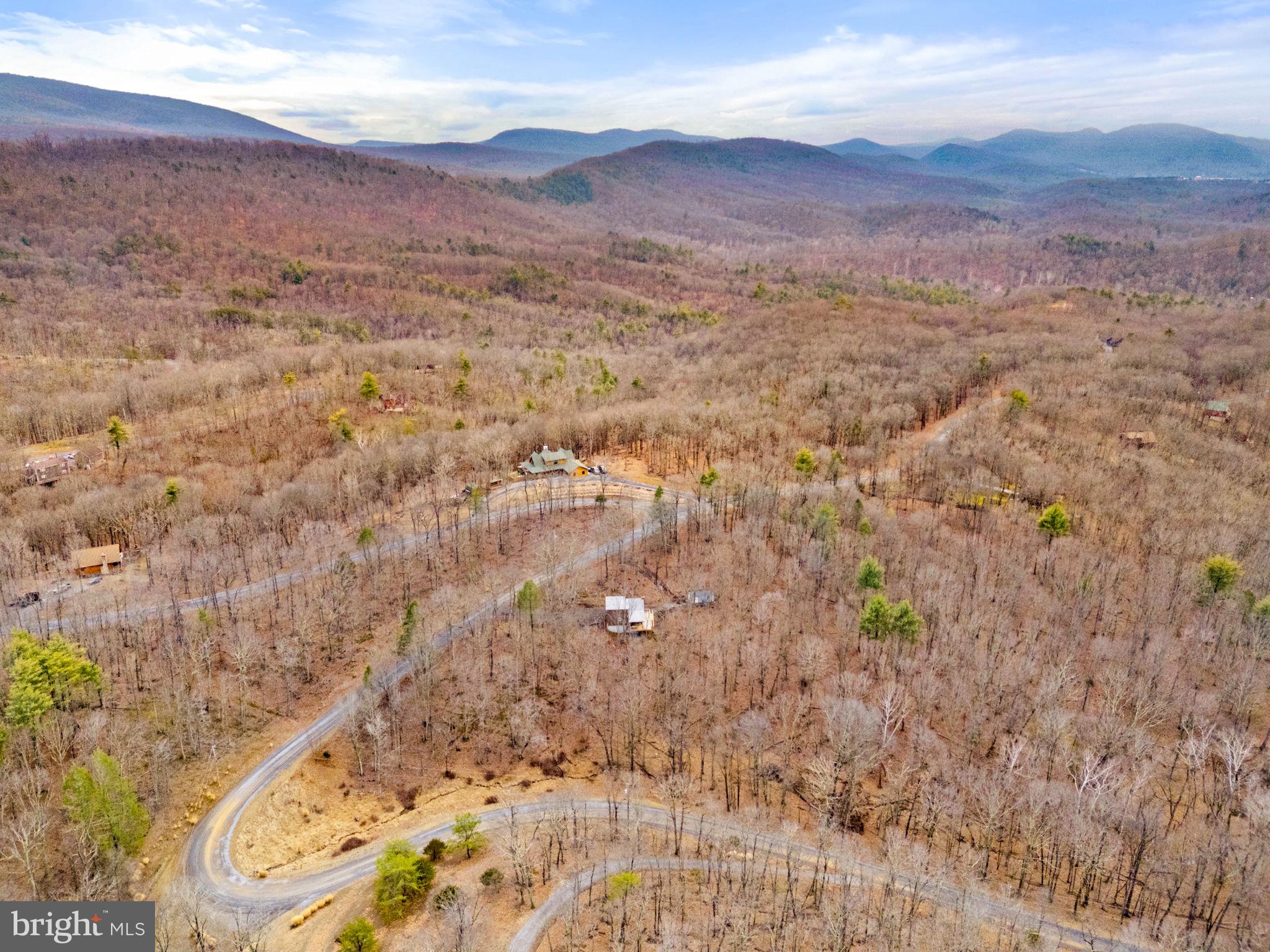 THE CROSSING AT GREAT CACAPON - Residential