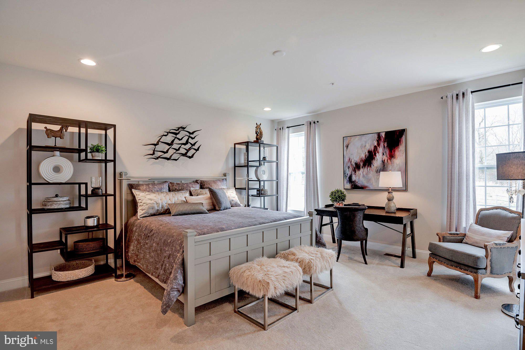 KINGSVIEW KNOLLS - Residential