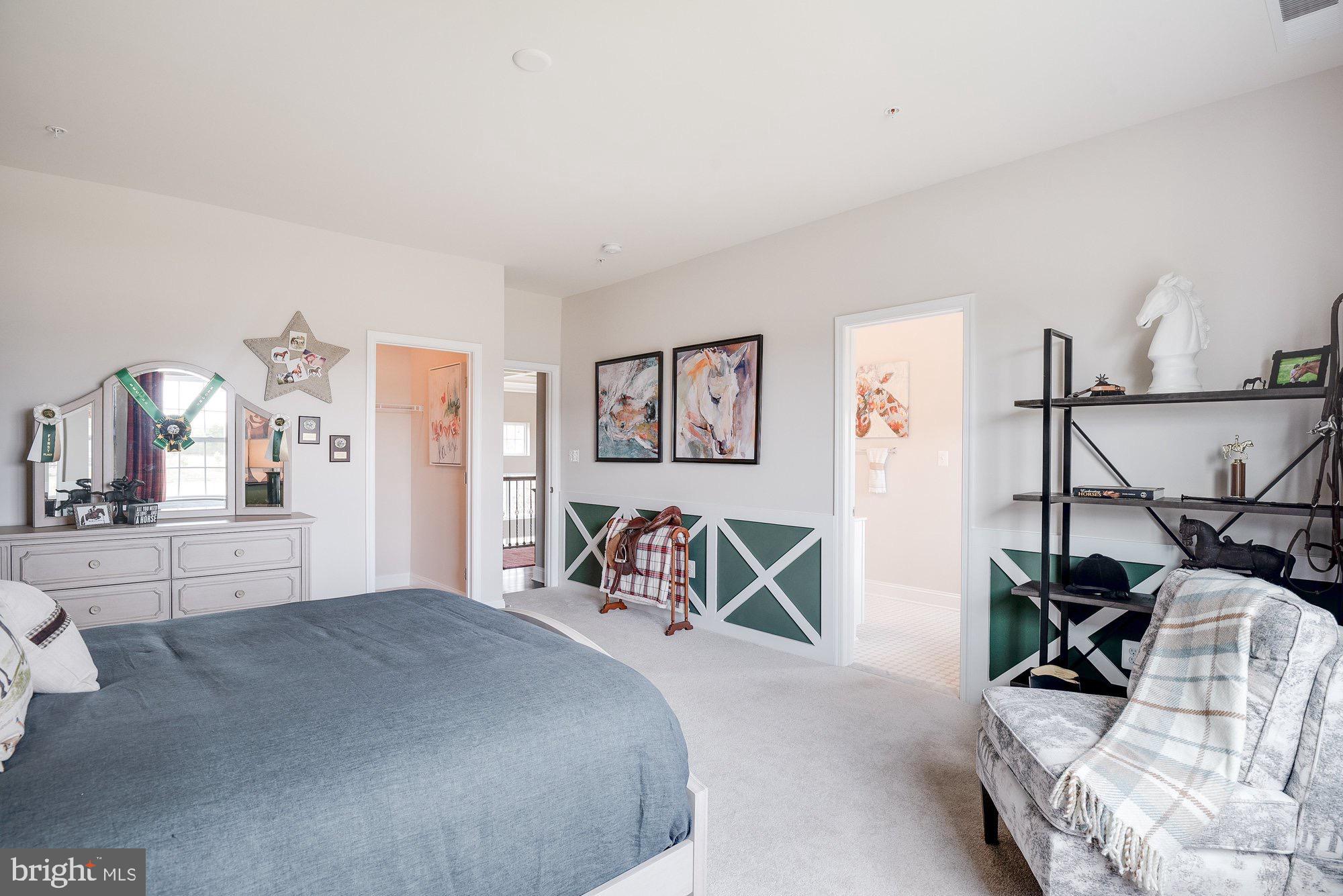 KINGSVIEW KNOLLS - Residential