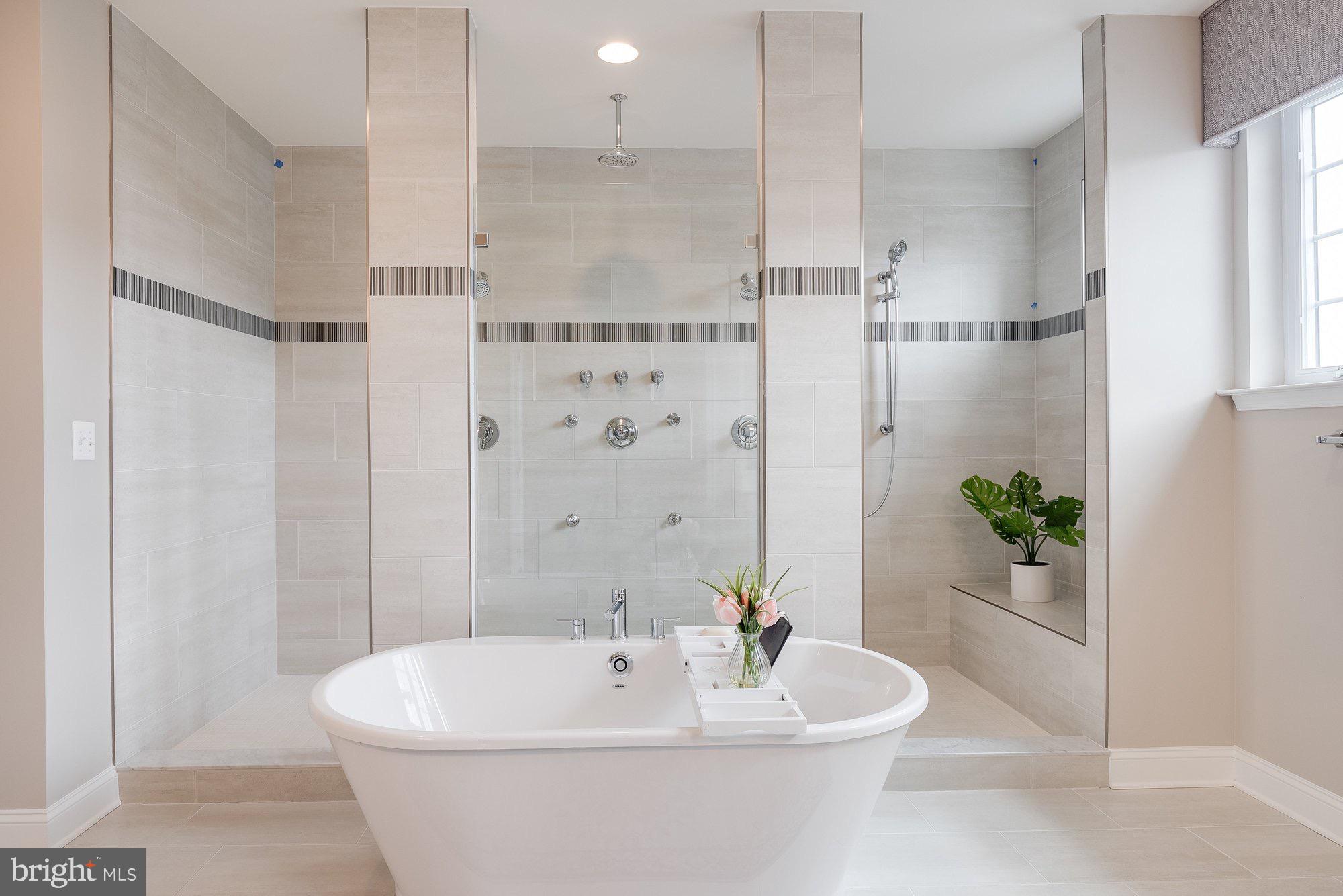 KINGSVIEW KNOLLS - Residential