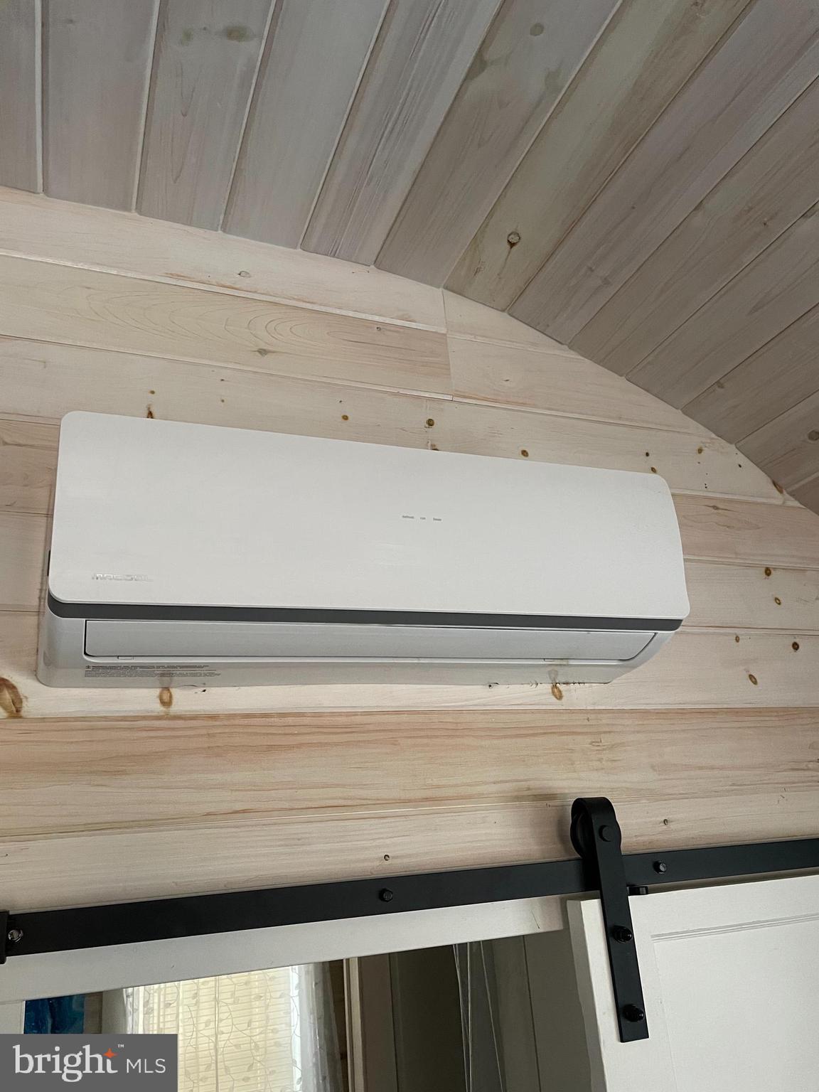 DOGWOOD FLATS - Residential