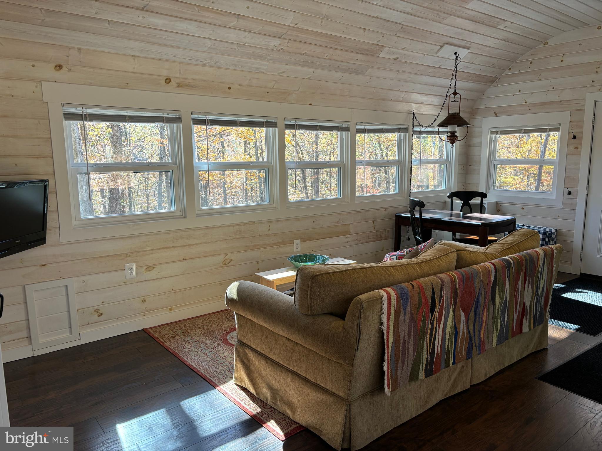 DOGWOOD FLATS - Residential