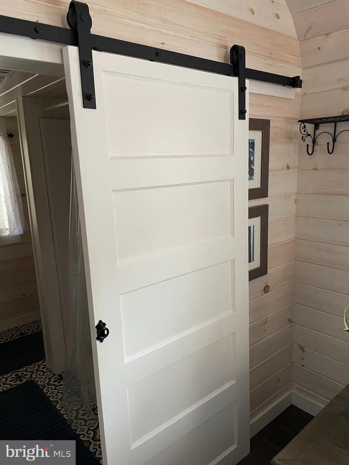 DOGWOOD FLATS - Residential