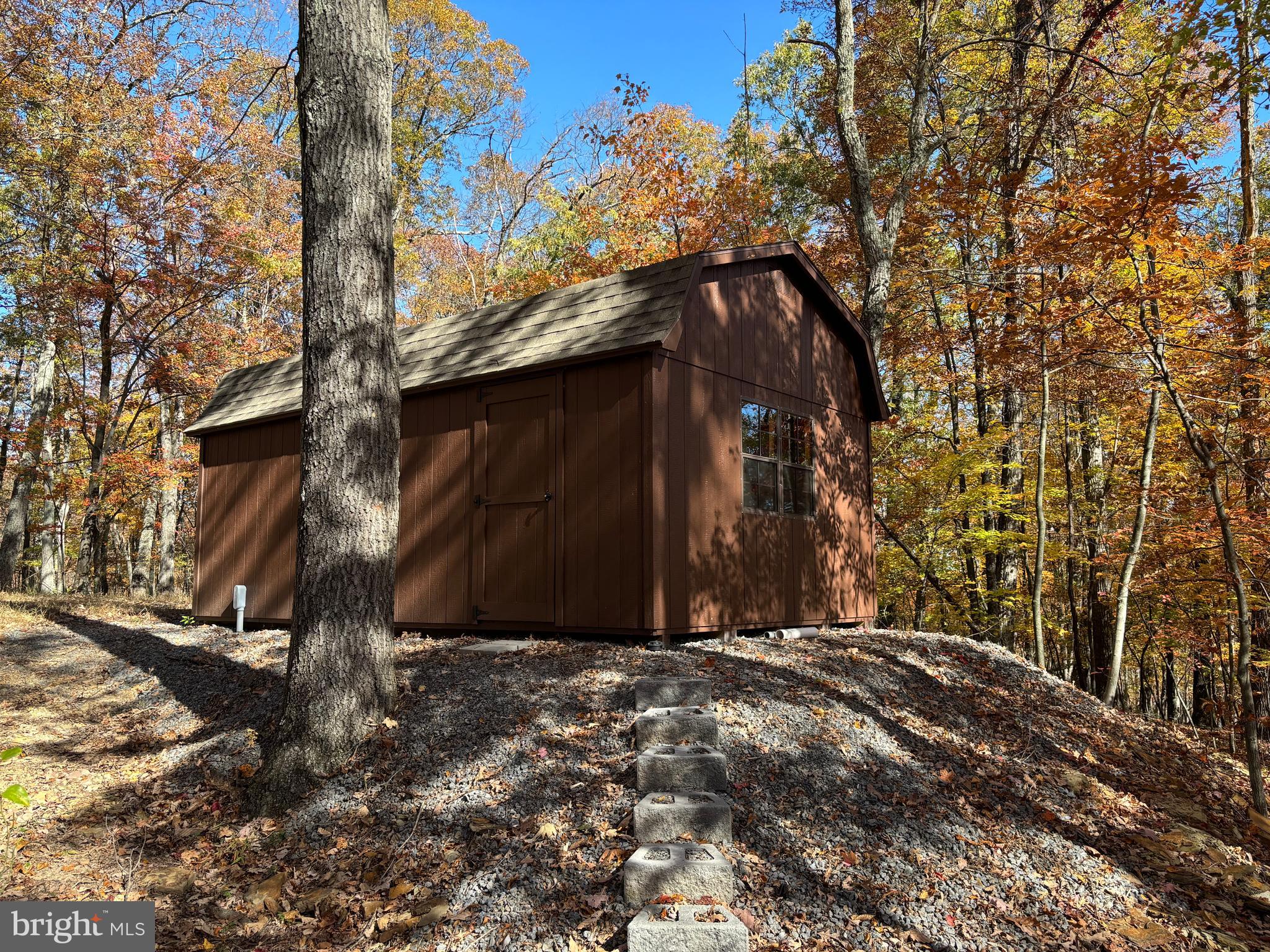 DOGWOOD FLATS - Residential