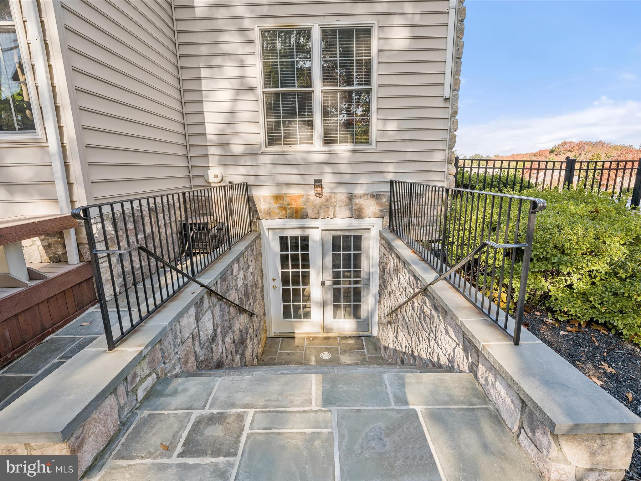 GREENSPRING AT COMPASS POINTE - Residential