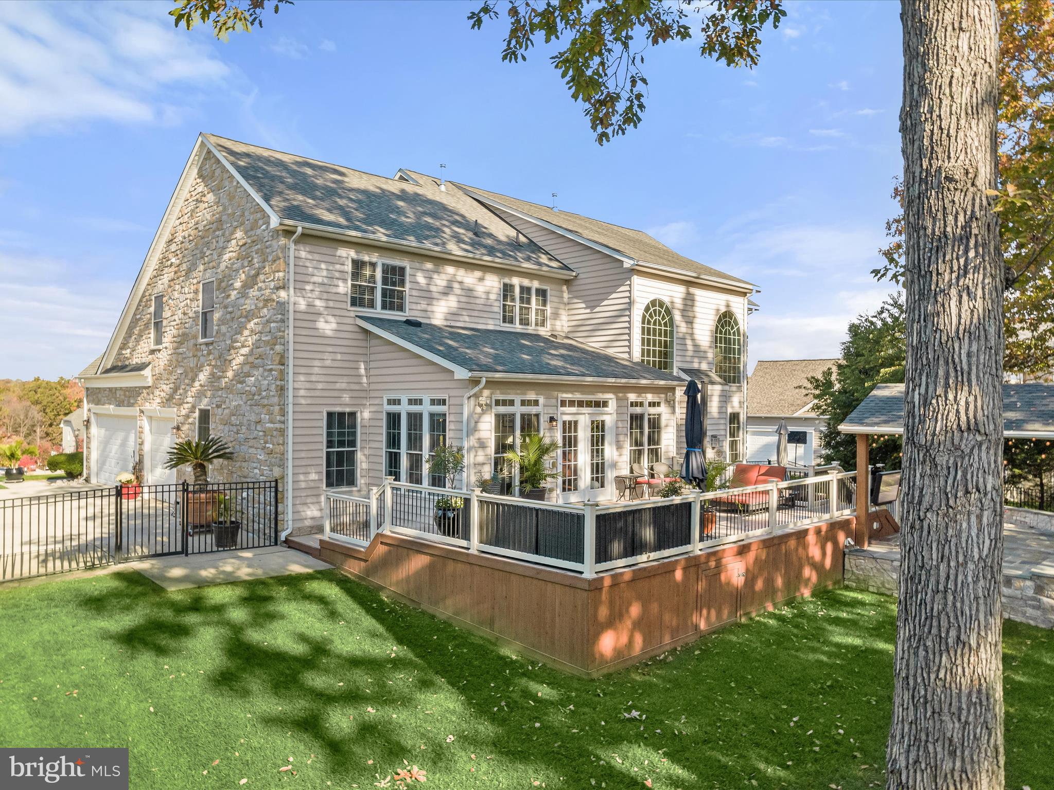 GREENSPRING AT COMPASS POINTE - Residential