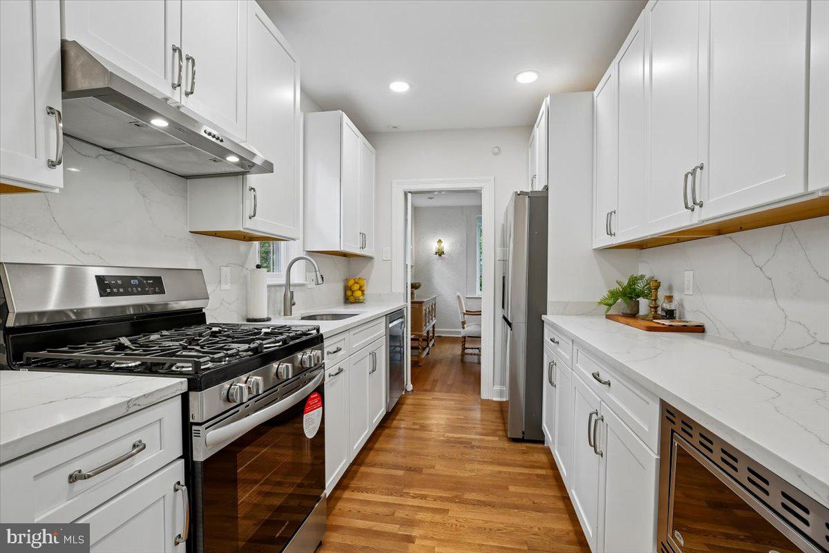 CHEVY CHASE VILLAGE - Residential