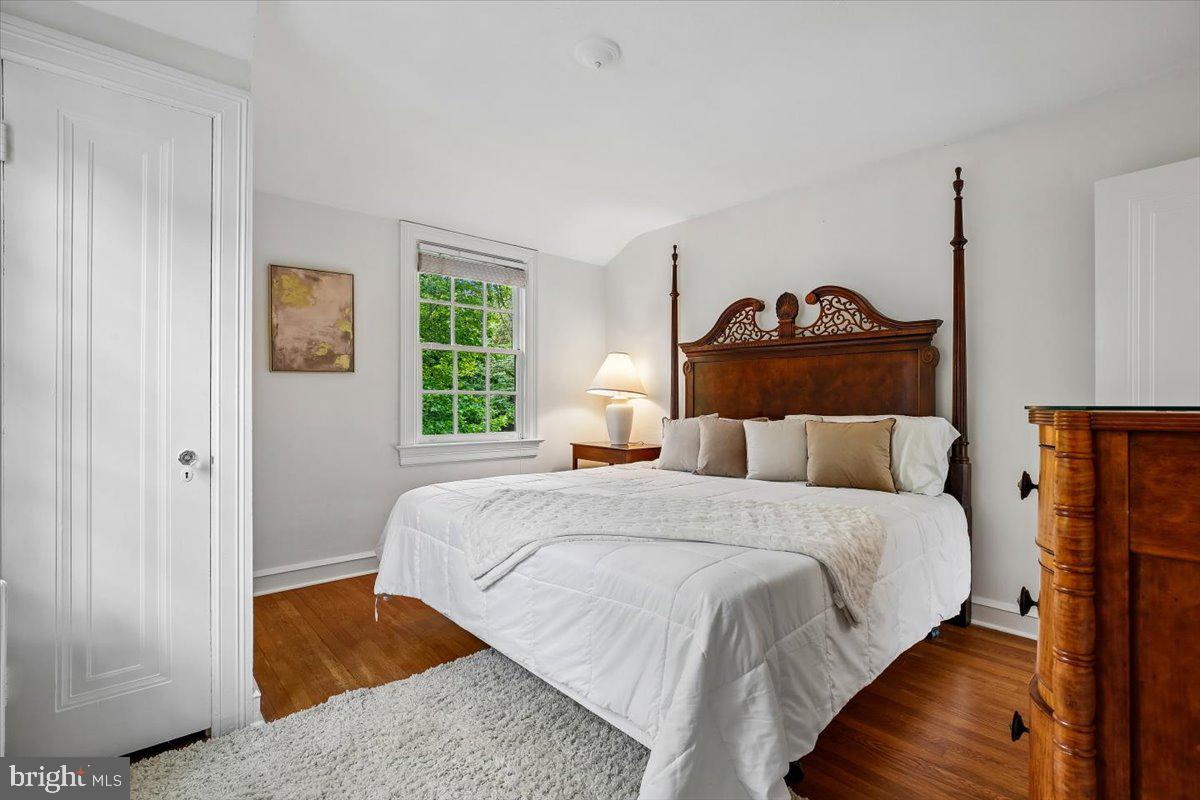 CHEVY CHASE VILLAGE - Residential
