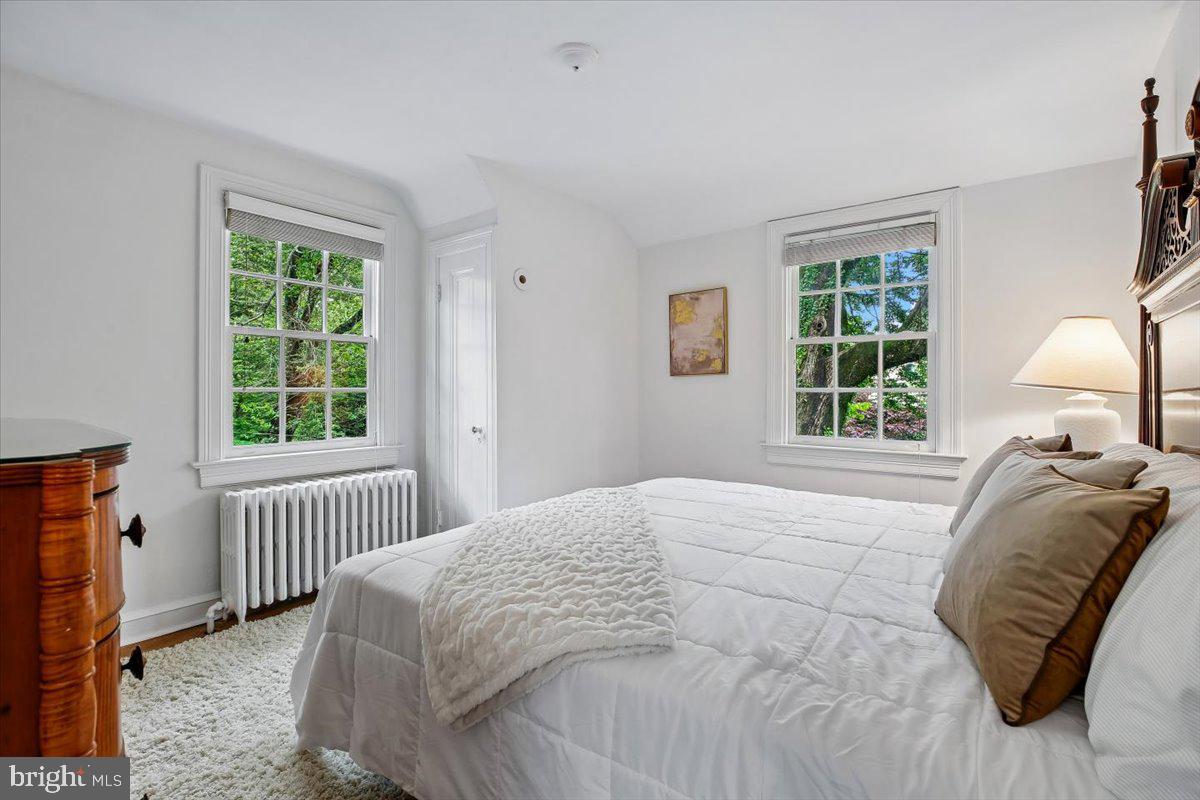 CHEVY CHASE VILLAGE - Residential