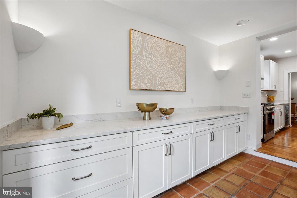 CHEVY CHASE VILLAGE - Residential