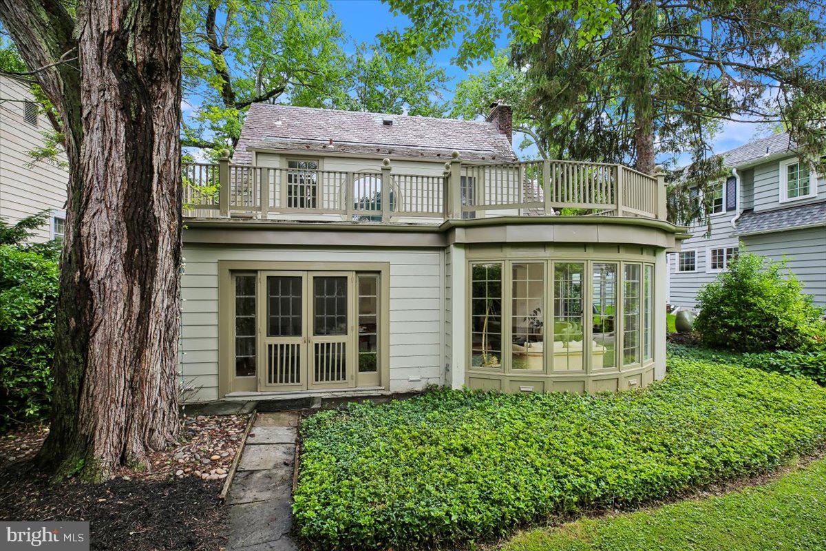 CHEVY CHASE VILLAGE - Residential