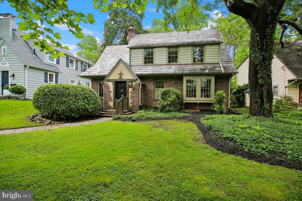 CHEVY CHASE VILLAGE - Residential