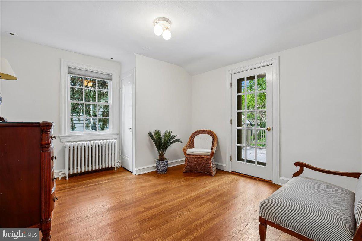 CHEVY CHASE VILLAGE - Residential