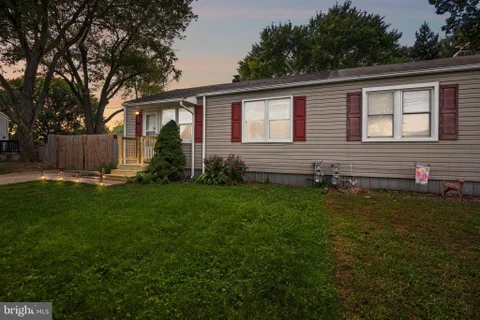MLS: MDHR2059744