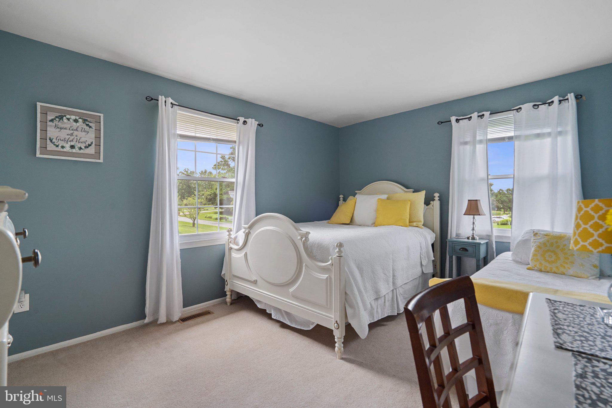 WILLIAMSBURG VILLAGE - Residential Lease