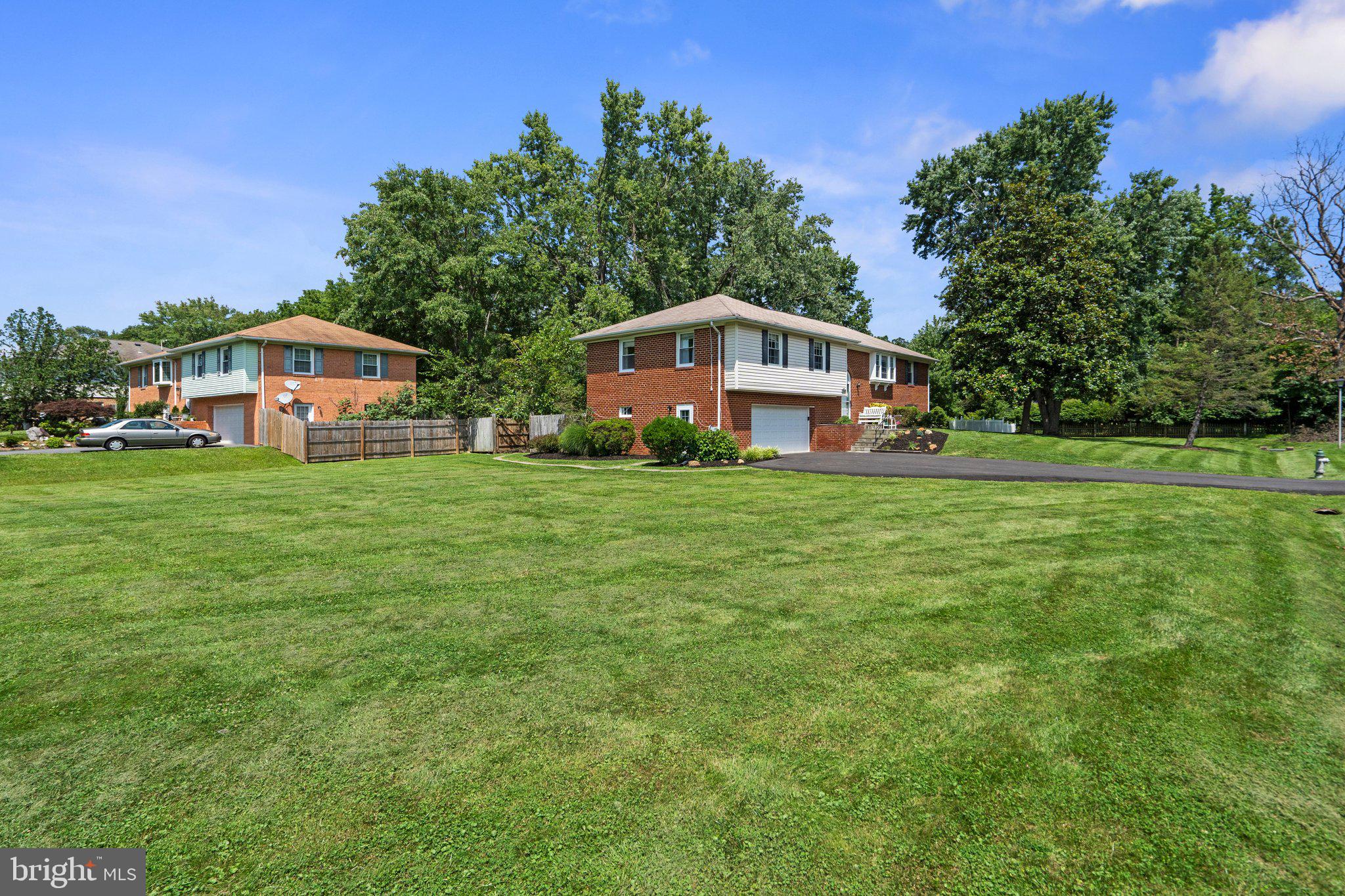 WILLIAMSBURG VILLAGE - Residential Lease