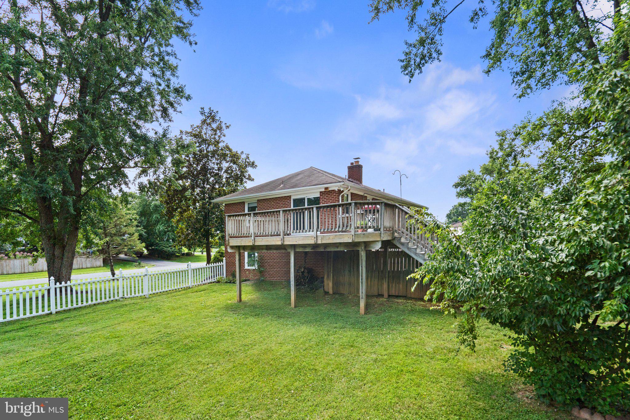 WILLIAMSBURG VILLAGE - Residential Lease