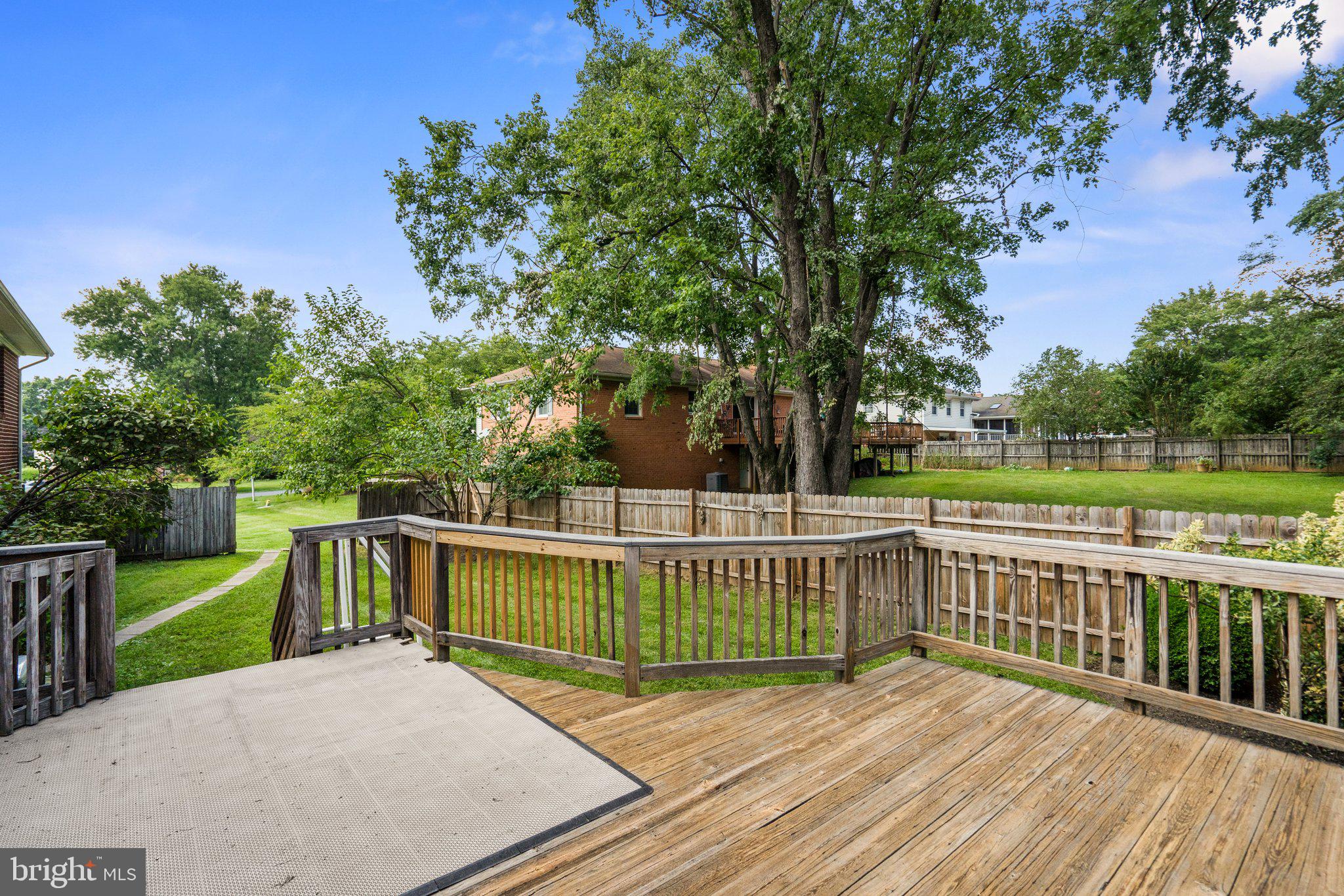 WILLIAMSBURG VILLAGE - Residential Lease