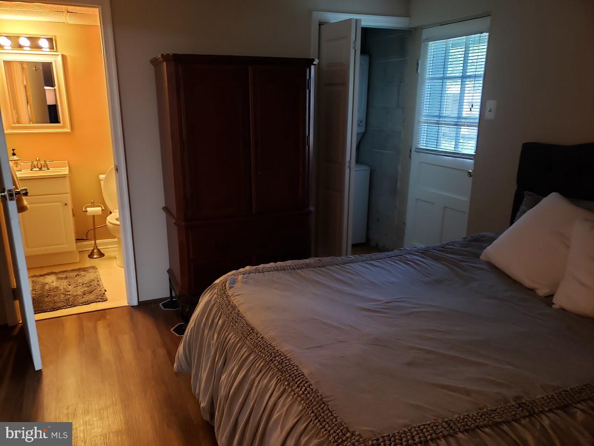 WILLIAMSBURG VILLAGE - Residential Lease