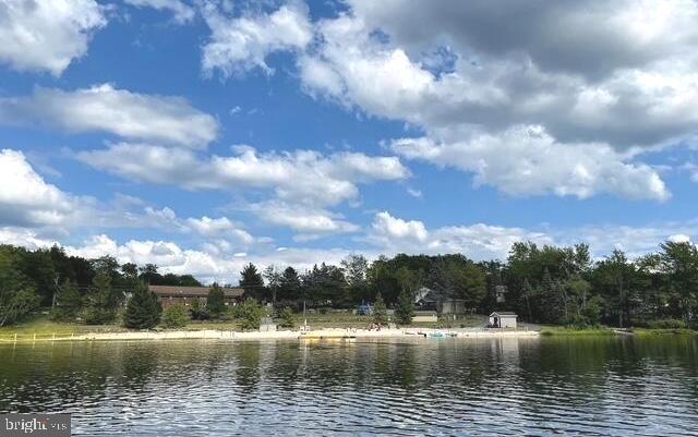 POCONO COUNTRY PLACE - Residential