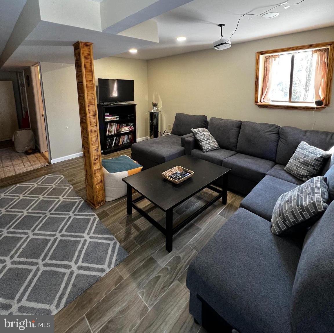 POCONO COUNTRY PLACE - Residential