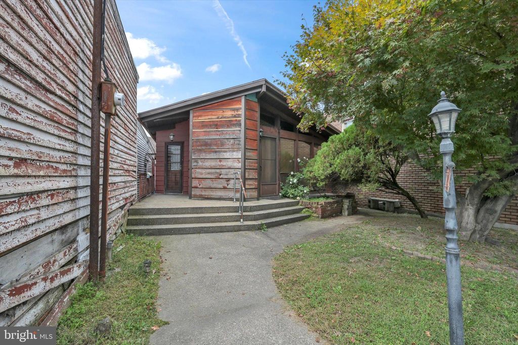 Photo of 124 S 3rd Street, MINERSVILLE, PA 17954 (MLS # PASK2023860)