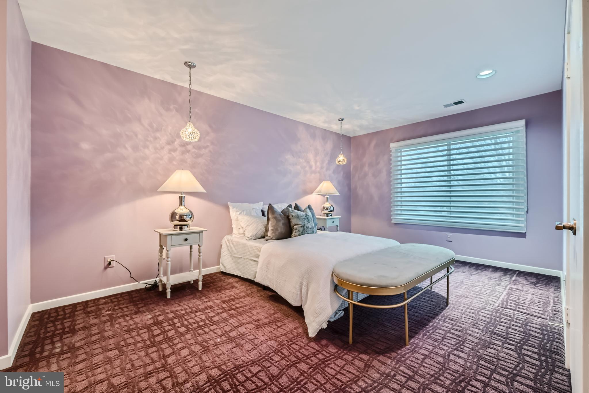 REGENCY PARK - Residential