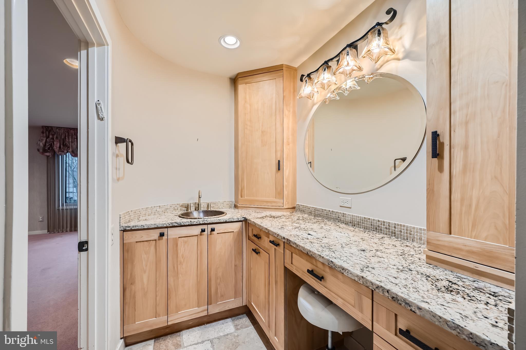 REGENCY PARK - Residential