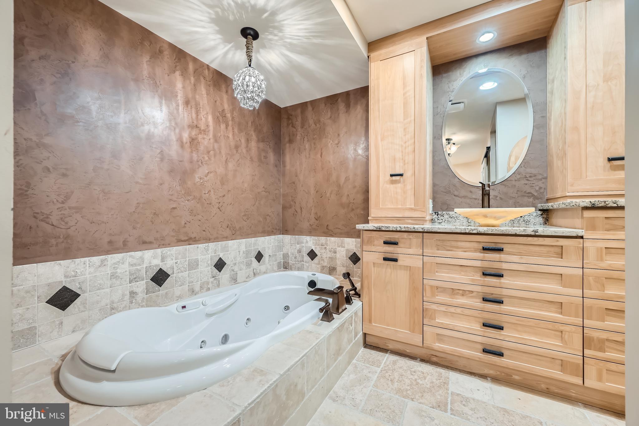 REGENCY PARK - Residential