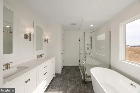 MLS: WVBE2039386