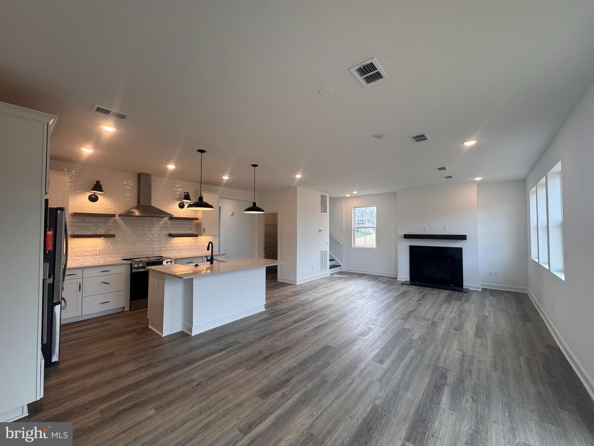 ESTATES OF TUSCARORA - Residential