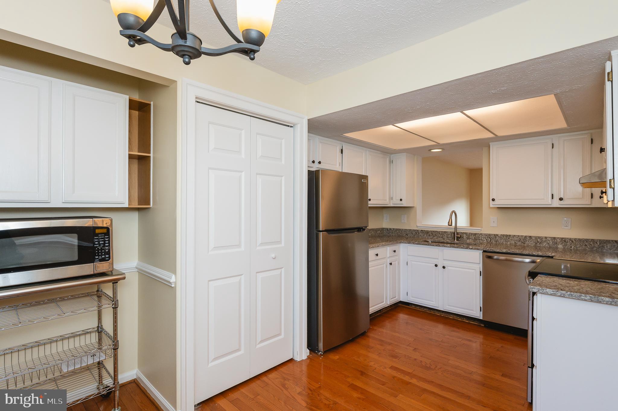 VILLAGE OF SILVER HALL - Residential