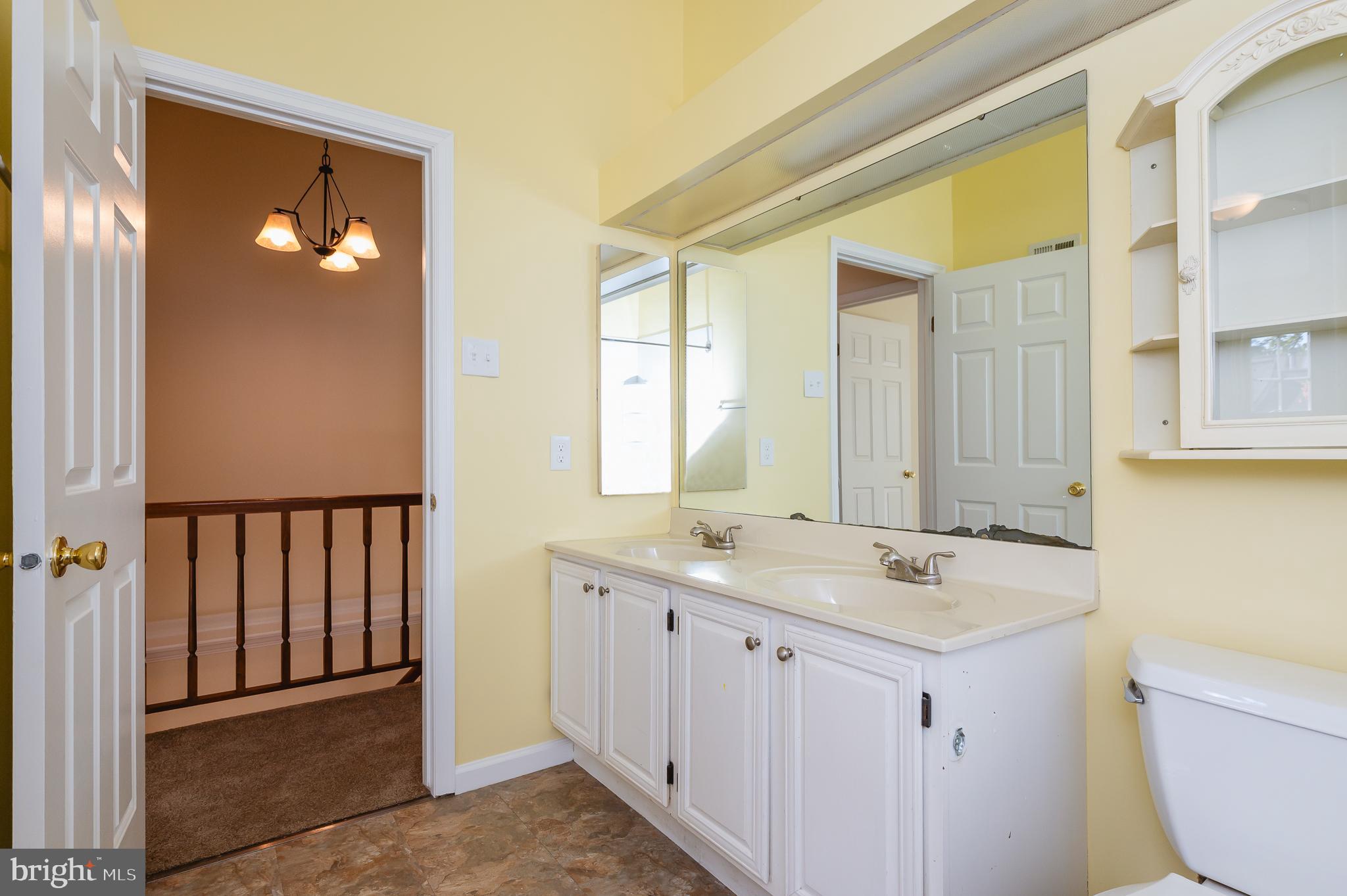 VILLAGE OF SILVER HALL - Residential