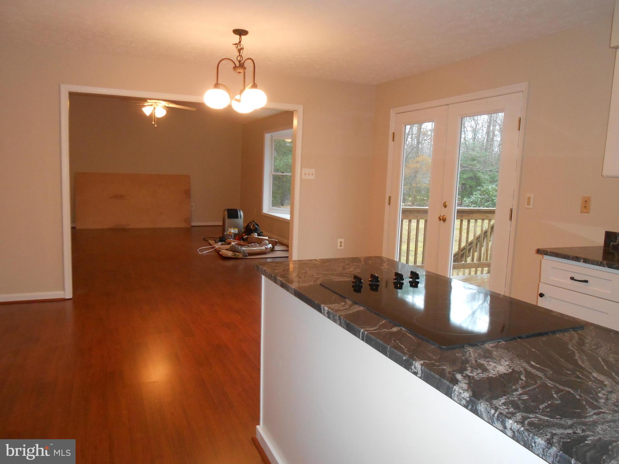 DRUM CLIFFS - Residential Lease