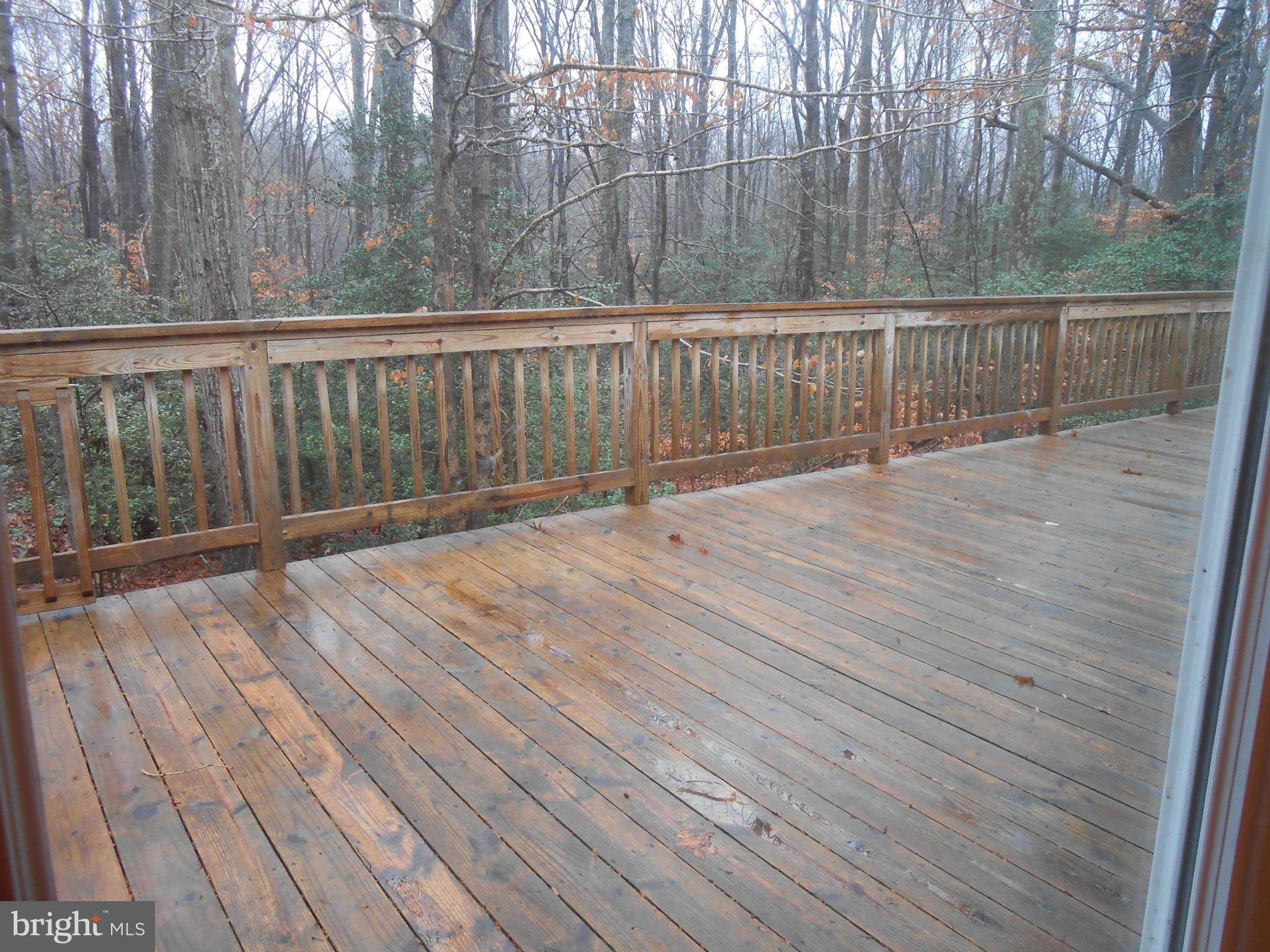 DRUM CLIFFS - Residential Lease